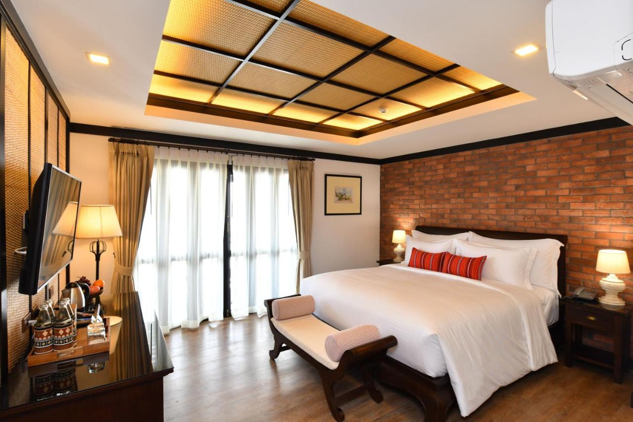 El Barrio Lanna Chiang Mai Exterior foto