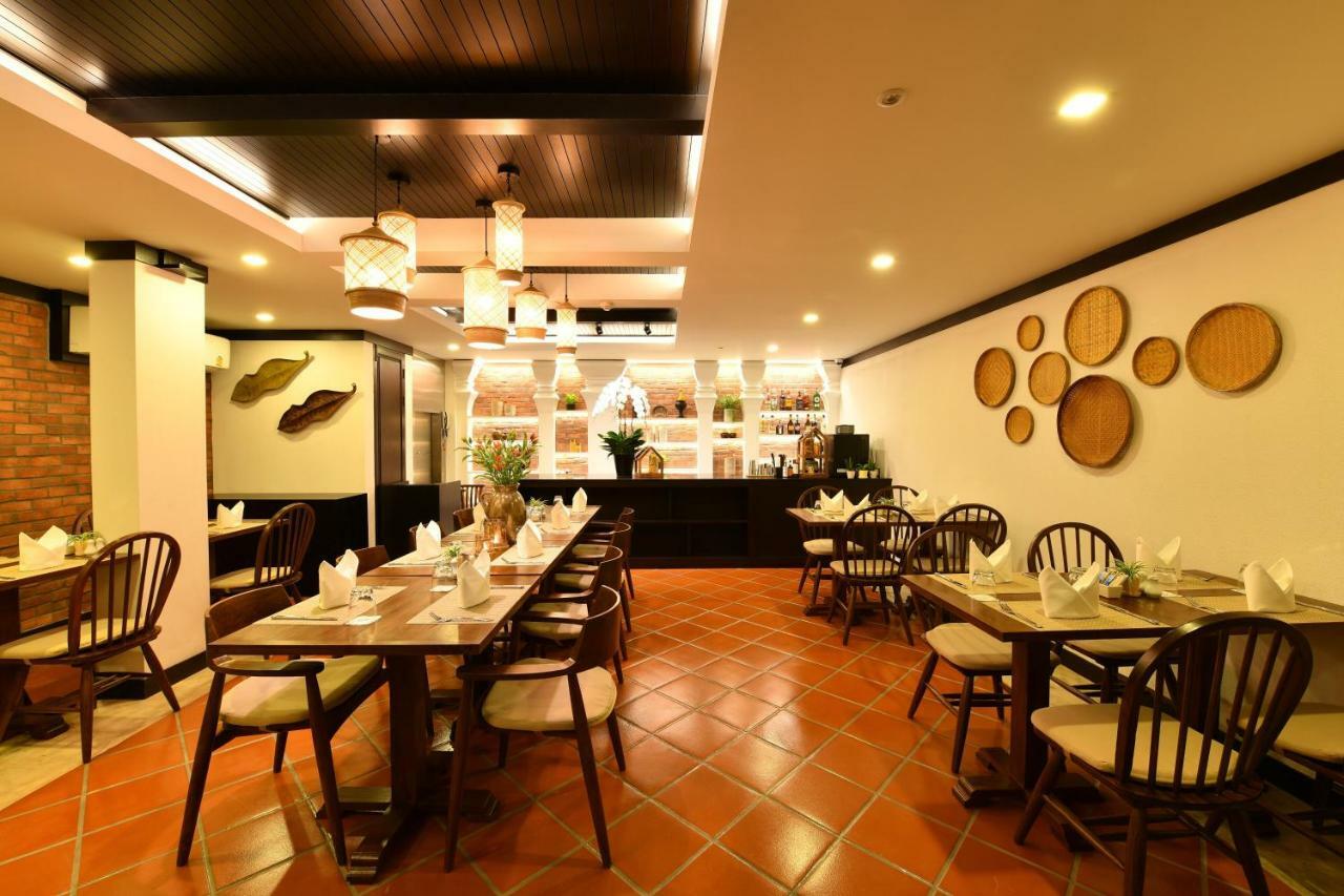 El Barrio Lanna Chiang Mai Exterior foto