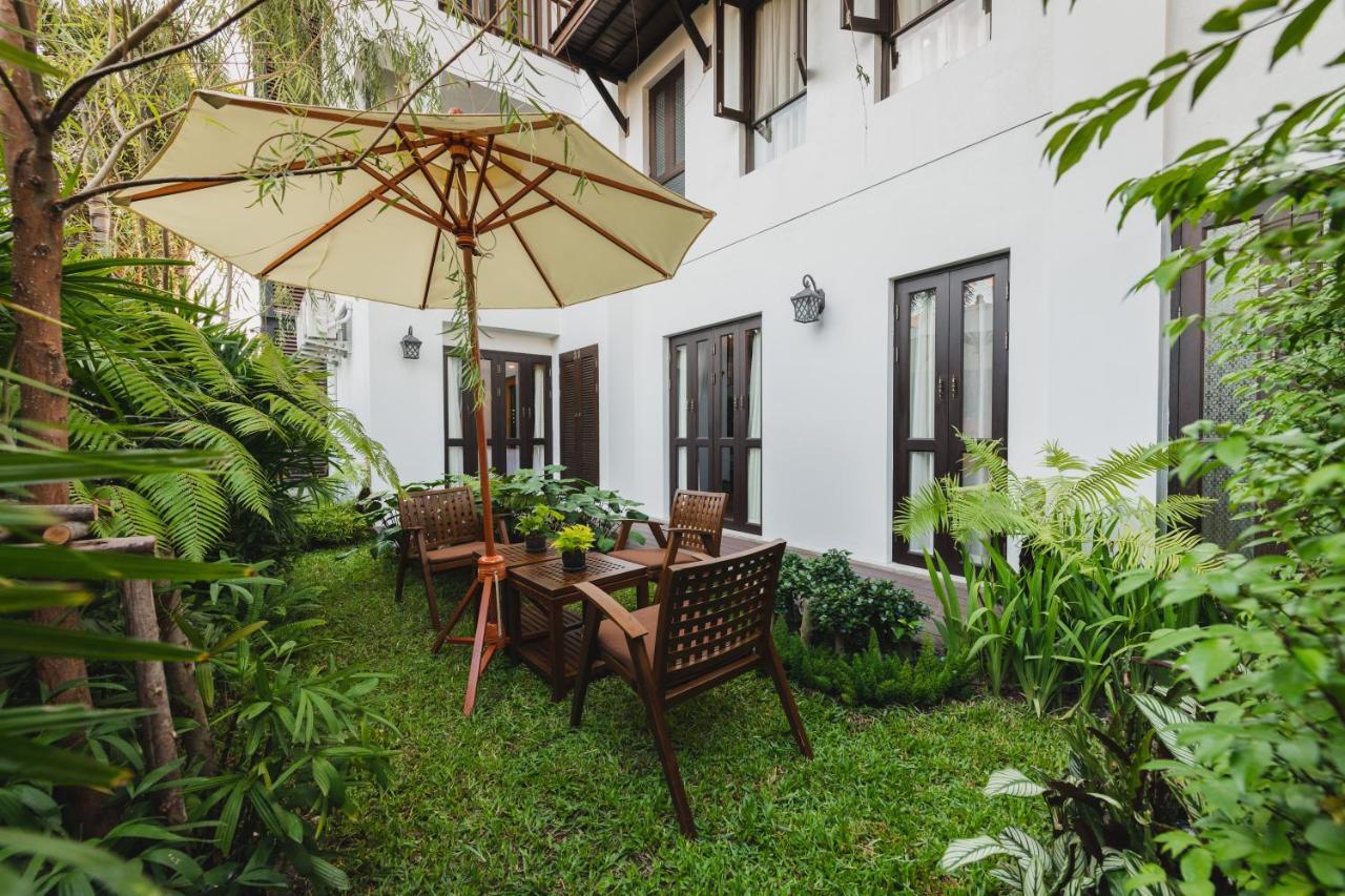 El Barrio Lanna Chiang Mai Exterior foto