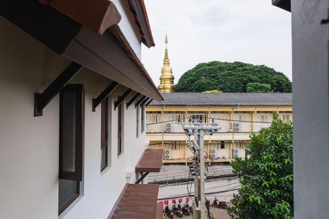 El Barrio Lanna Chiang Mai Exterior foto