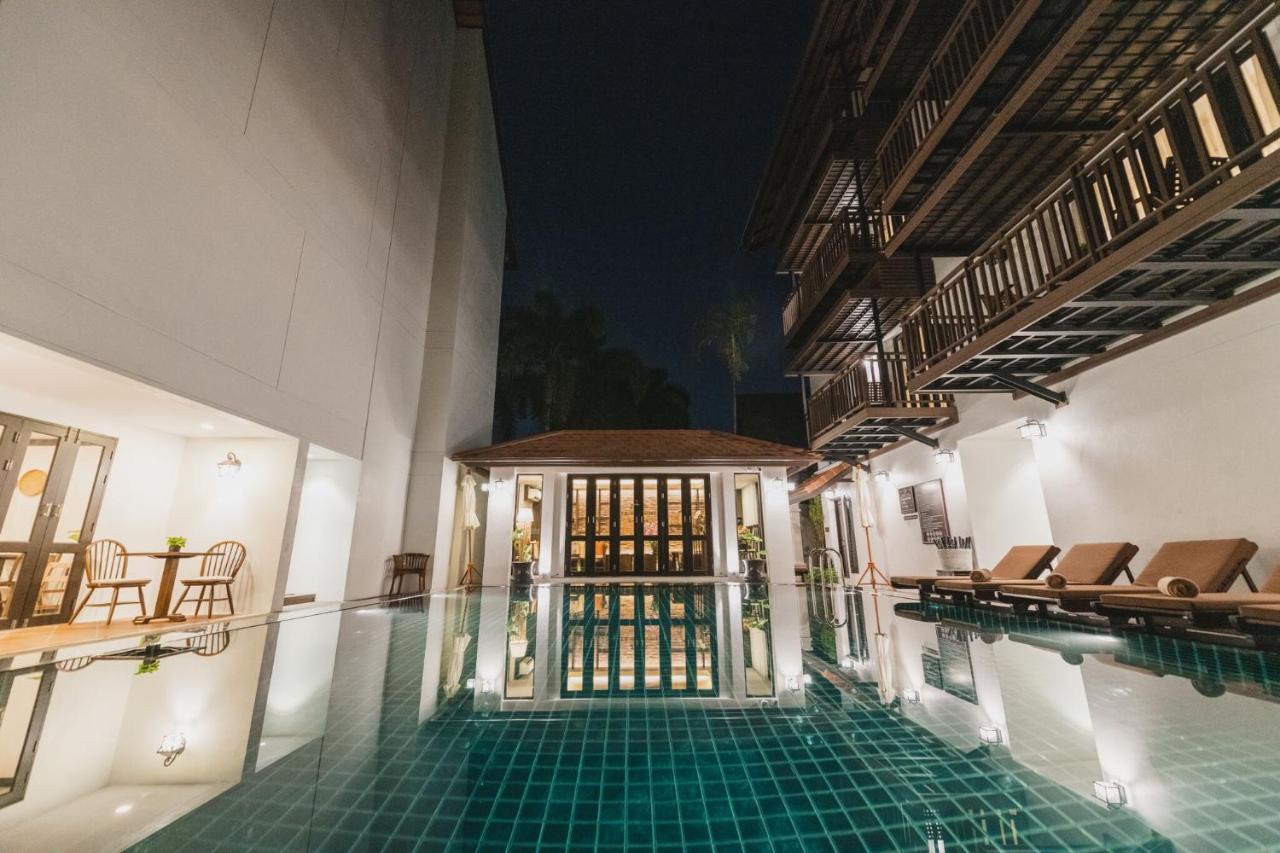 El Barrio Lanna Chiang Mai Exterior foto